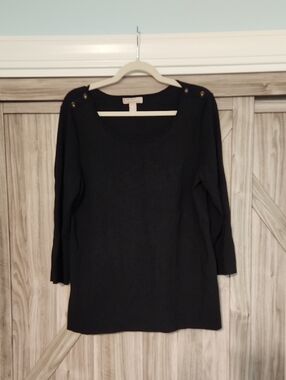 Women's Black Long-Sleeve Scoop Neck Light Weight Sweater with Shoulder Buttons